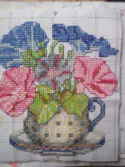 Работа «цветы в чашке»