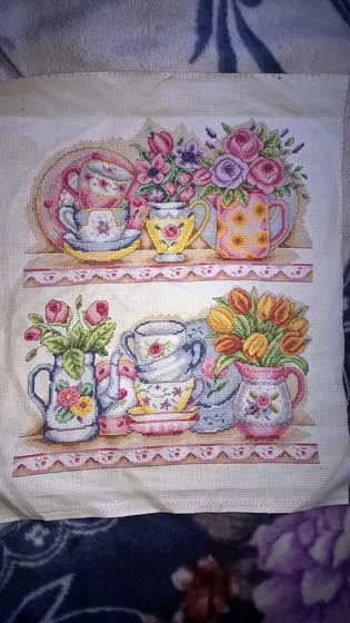 Работа «Чашечки на даче»