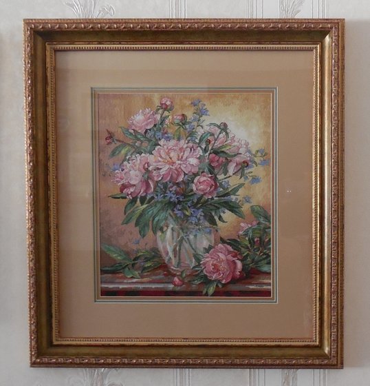 Работа «Пионы и колокольчики»