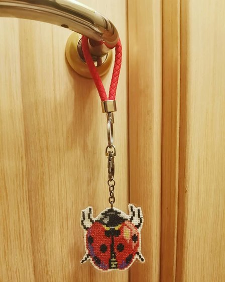 Работа «Брелок "Божья коровка" (сентябрь 2019)»