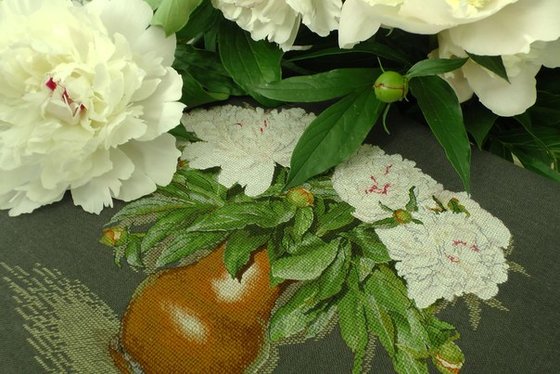 Работа «Пионы по схеме Е Волковой»