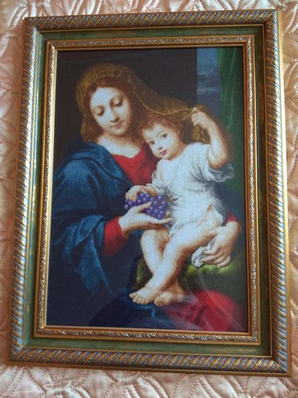 Работа «Мадонна с виноградом.»