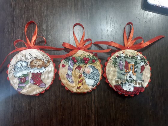 Работа «Ёлочные игрушки»