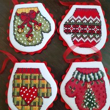 Работа «Ёлочные игрушки»