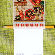 Работа «Магнит с блокнотом для записей "Хохлома".»