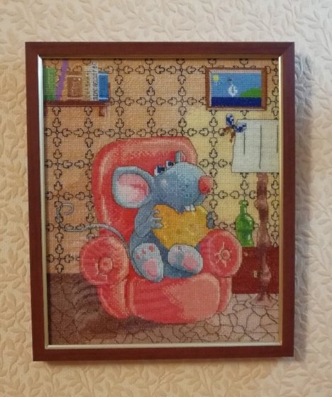 Работа «Мышка в кресле»