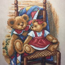 Работа «Мишки на одеяле»