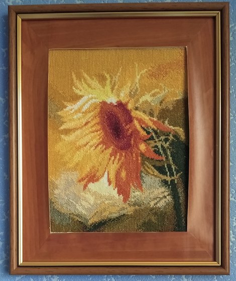 Работа «Подсолнух над книгой»