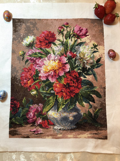 Работа «Пионы»