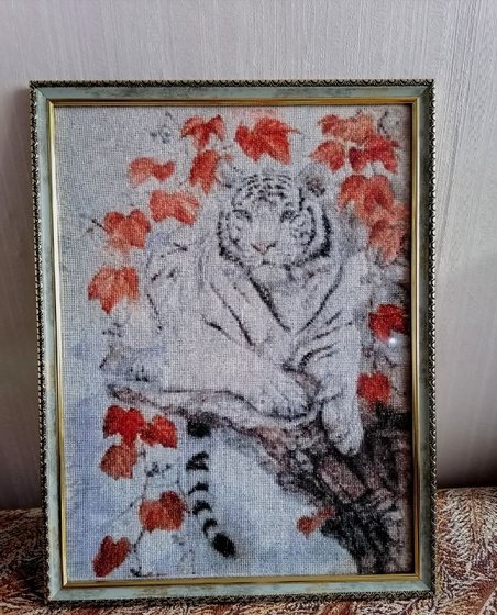 Работа «осенний тигр»