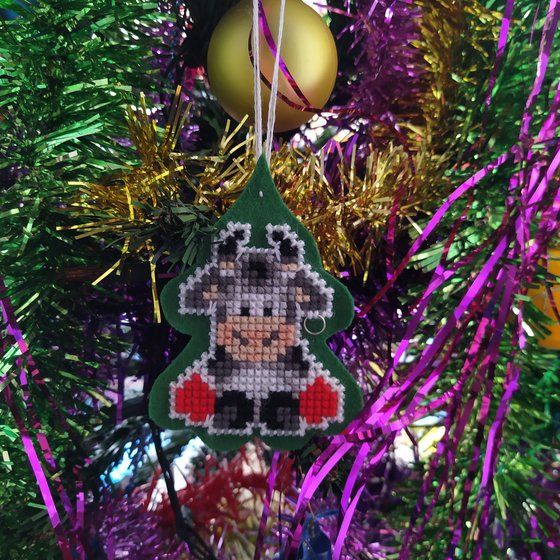 Работа «Новогодний бычок»