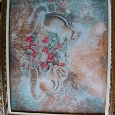 Работа «Бурундуки в бруснике»