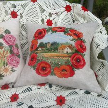 Работа «Подушка "Маковый венок"»