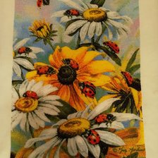 Работа «Божья коровка на ромашке»