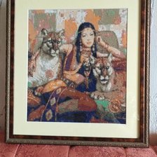 Работа «Девушка с тиграми»