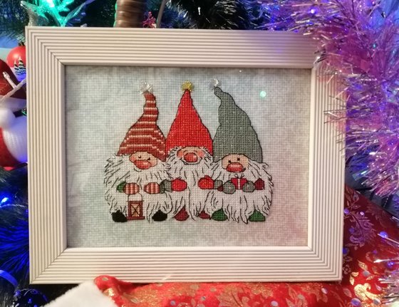 Работа «Три гнома»