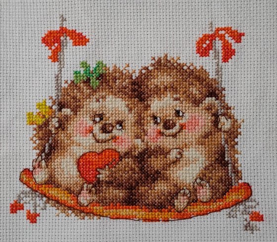 Работа «Ёжики на качелях»