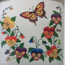 Работа «Подушка с анютками»