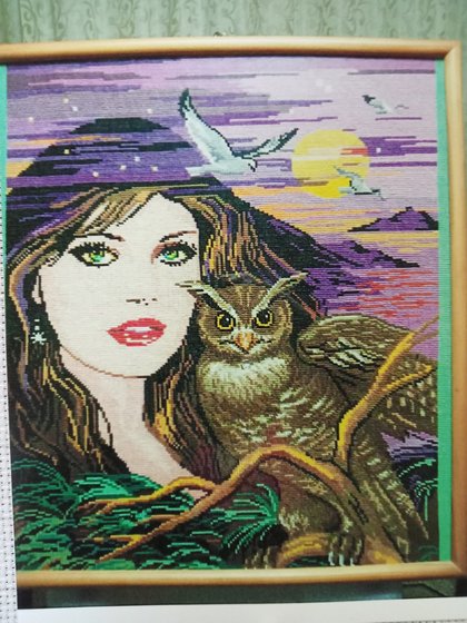 Работа «Девушка с совой. Работа сына.»