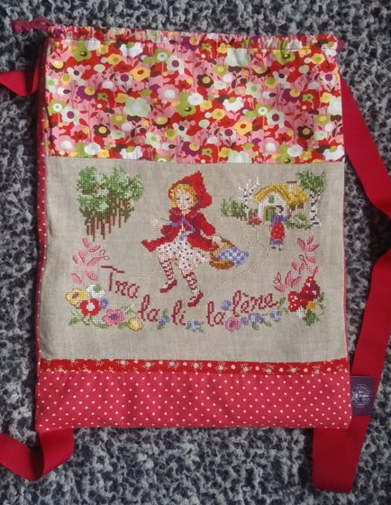Работа «Рюкзачок "Красная шапочка". Les Brodeuses Parisiennes»
