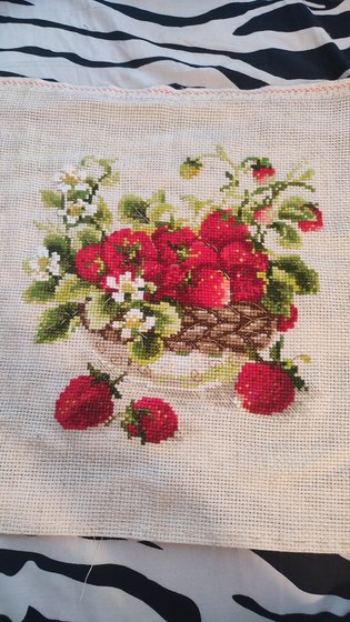 Работа «Риолис 1449"садовая клубника".»