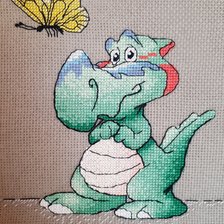 Работа «Динозаврик с бабочкой»