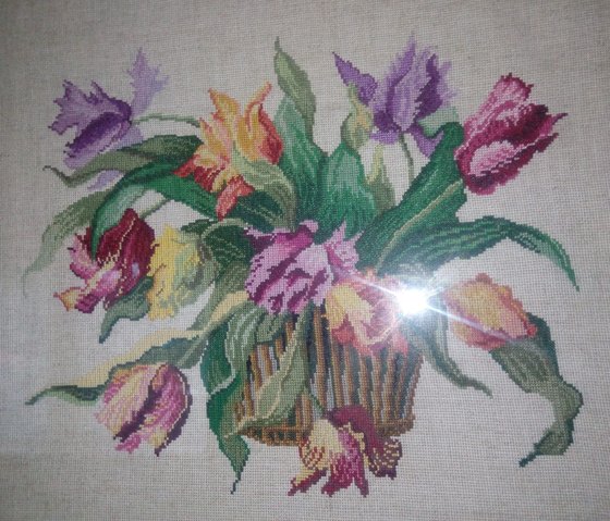 Работа «Тюльпаны в корзине»