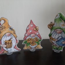 Работа «Гномы - лето. Дизайнер Елена Ларцова»