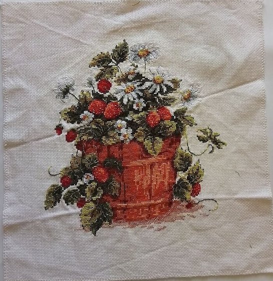 Работа «Кадка с клубникой»