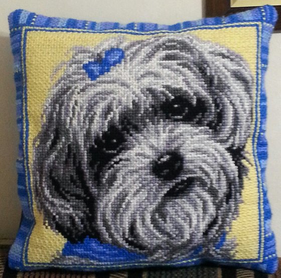 Работа «Подушка йоркширский терьер из кол. Панна»