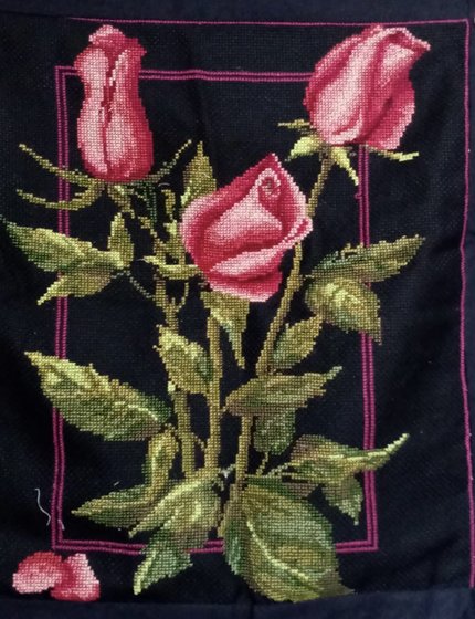 Работа «Роза на чёрном»