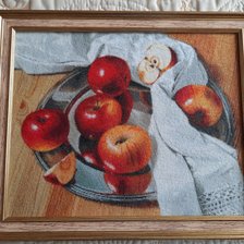 Работа «Яблоки на серебряном блюде»