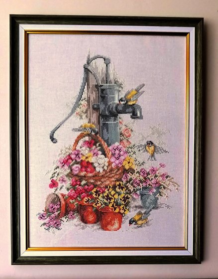 Работа «Колонка в цветах»