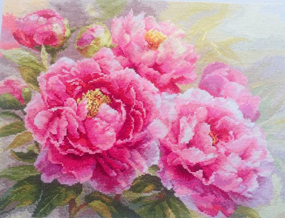 Работа «Пионы от фирмы Алиса»