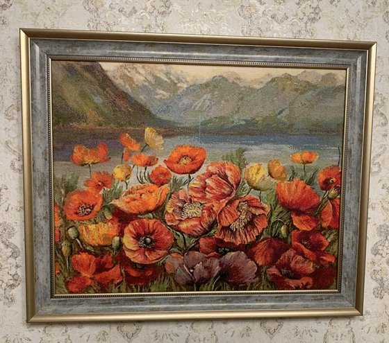 Работа «Красные маки Иссык-Куля»