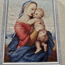 Работа «Мадонна с младенцем»