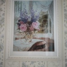 Работа «Цветы в стеклянной вазе»