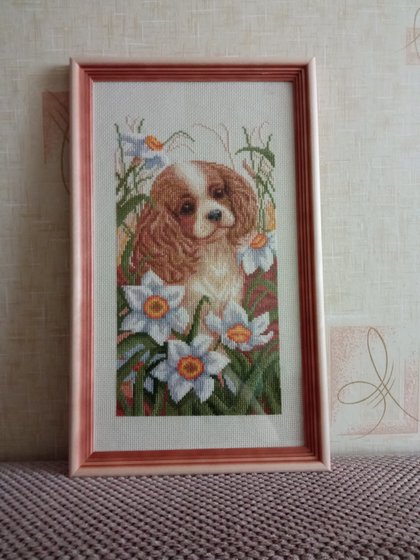 Работа «Щенок с нарциссами»