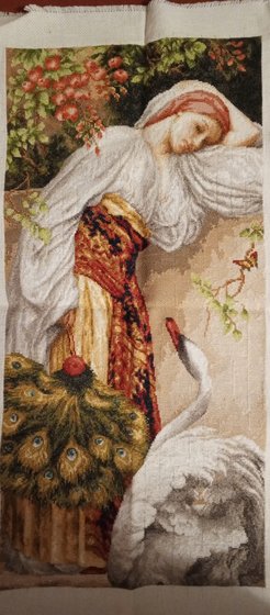 Работа «Девушка с лебедем»