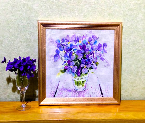 Работа «Голубые виолы»