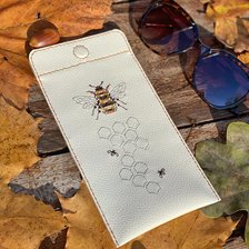 Работа «Чехол для очков (очечник) от Neocraft  “Медовый»»