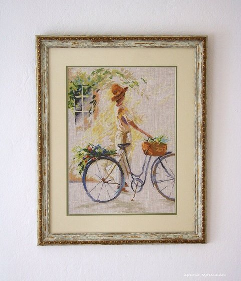 Работа «Девушка с велосипедом»