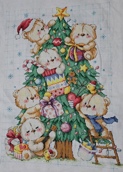 Работа «елка с мишками»