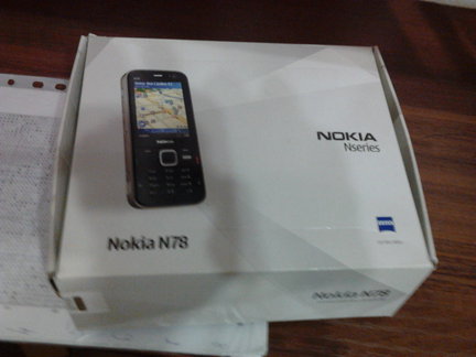 Бабочка и пионы №18479