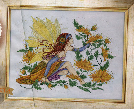 Фея Хризантем из журнала «Вышиваю крестиком» №22573