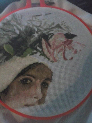 «Красавица в шляпе» от RTO №25719