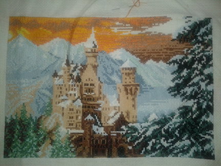 Процесс вышивки «Замок» №30048