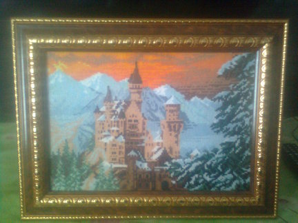 Процесс вышивки «Замок» №30539