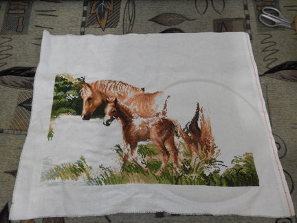 Кто вышивал Риолис «Лошадь с жеребенком»? №45341