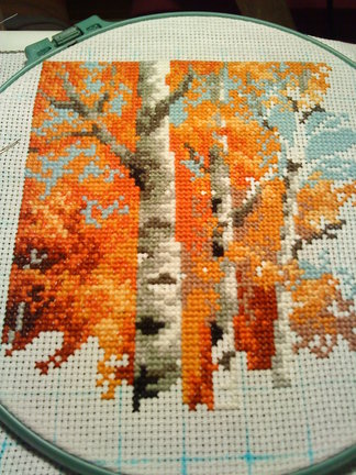 Риолис 1155 «Золотая роща». Процесс вышивки. №48188